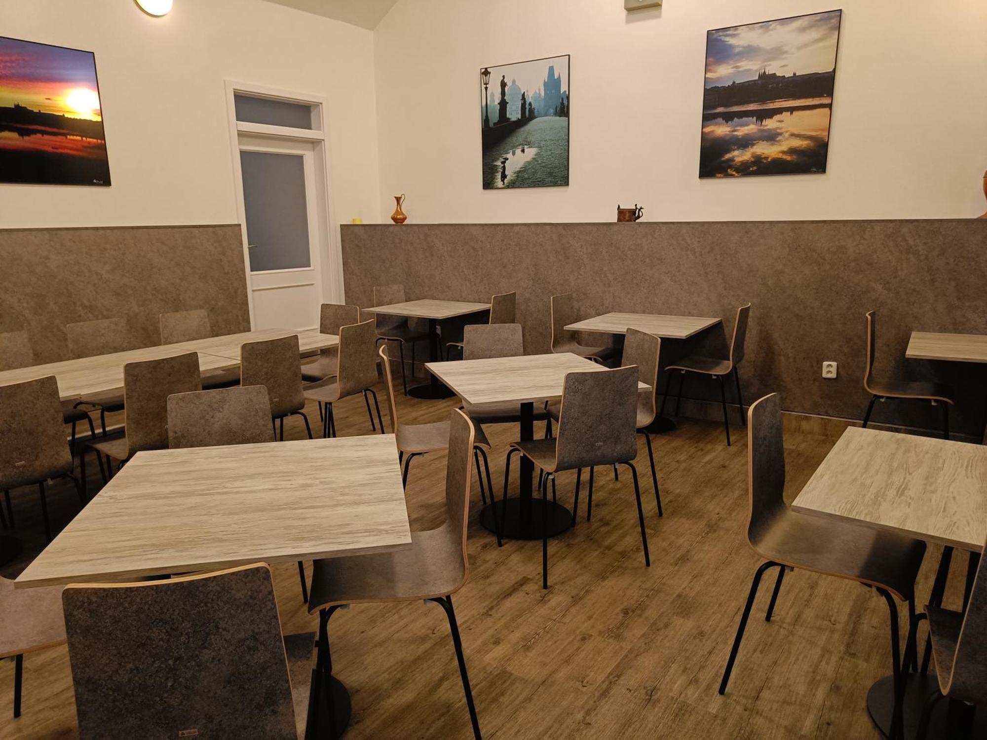 哲拉塔瓦哈酒店 布拉格 外观 照片